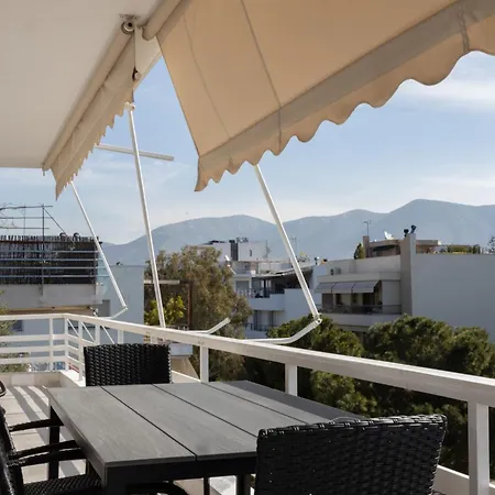 Luxurious 3-bedroom Seaside Retreat Fully Renovated In 2025 Apartment Athens